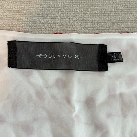 Code Mode Top - Picture 2 of 2